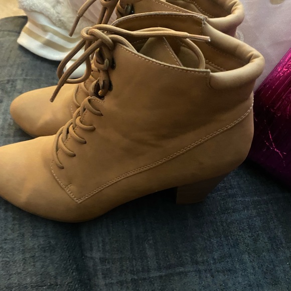 Brown suede booties size 11 - Picture 2 of 5